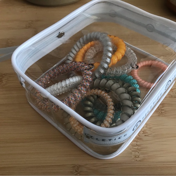 11 Teleties hair ties + zippered pouch - Picture 3 of 4